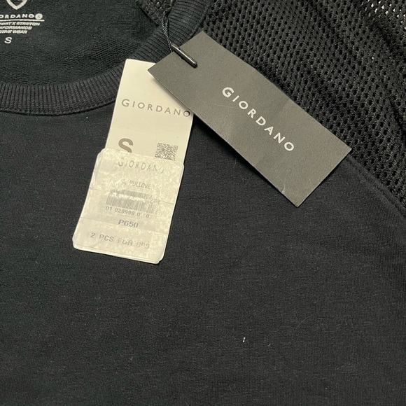 Giordano Pullover Sweater - Picture 4 of 4
